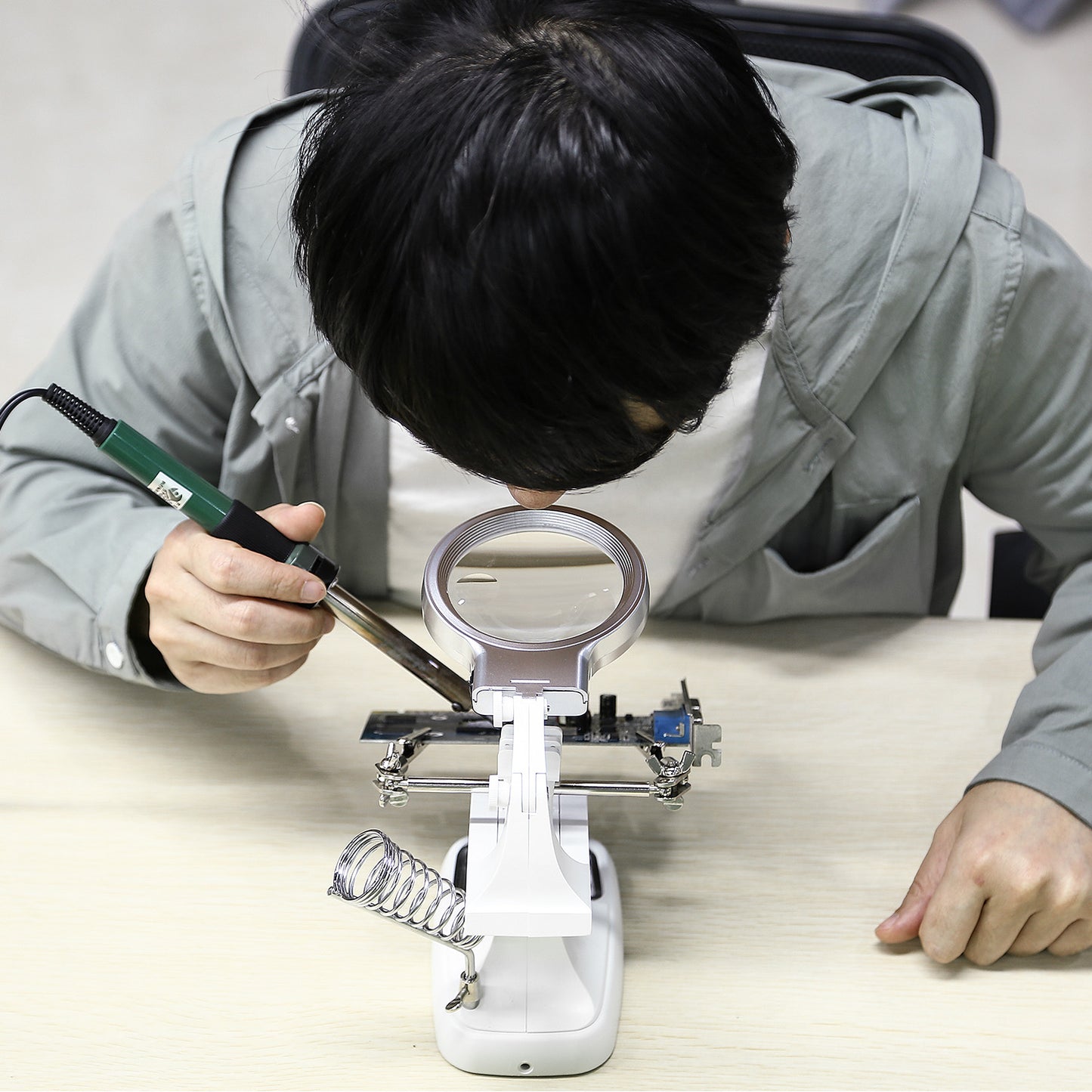 LED Light Helping Hands Magnifying Glass 3X/4.5X