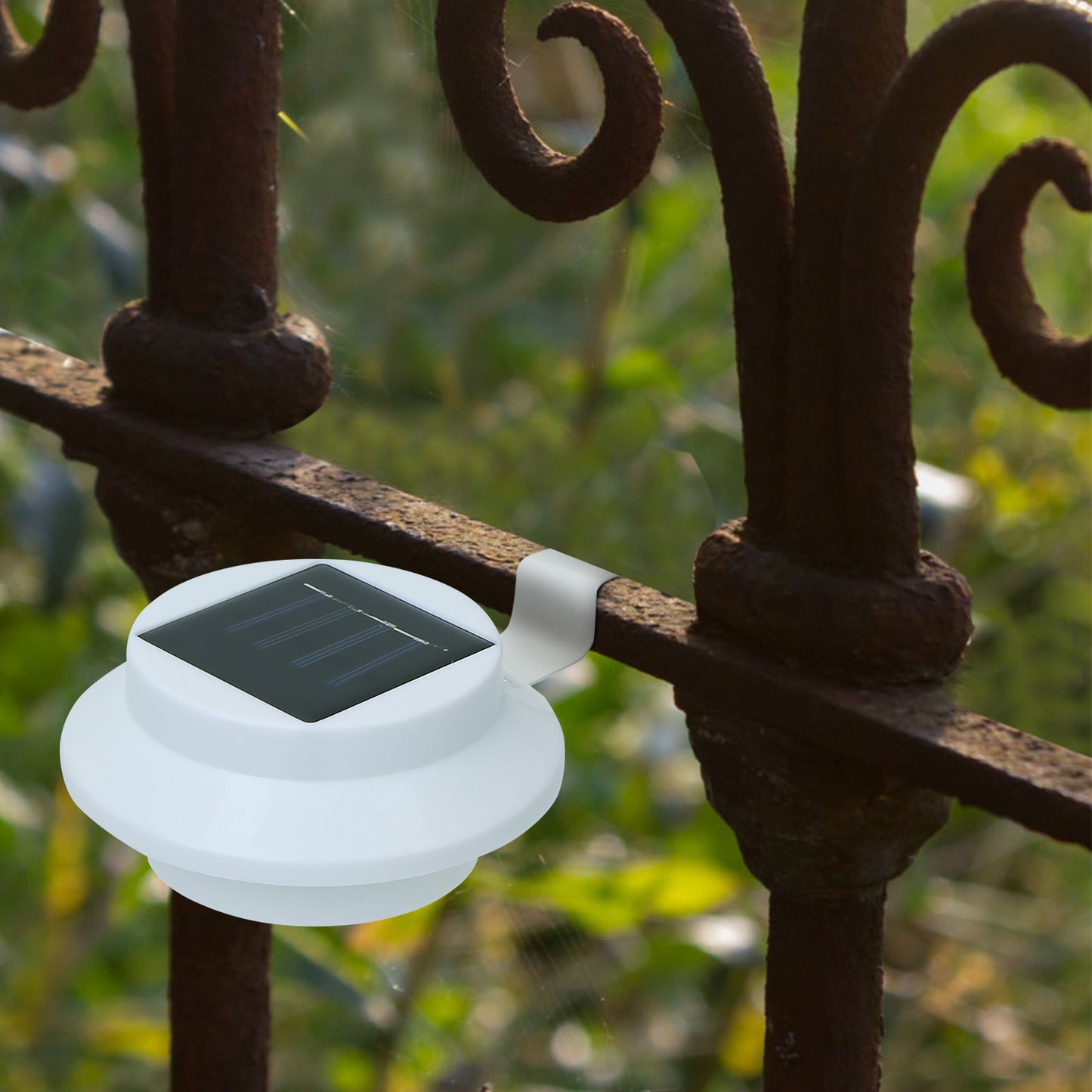 2Pcs Solar Powered Gutter Lights Outdoor IP65 Waterproof Security Lamps
