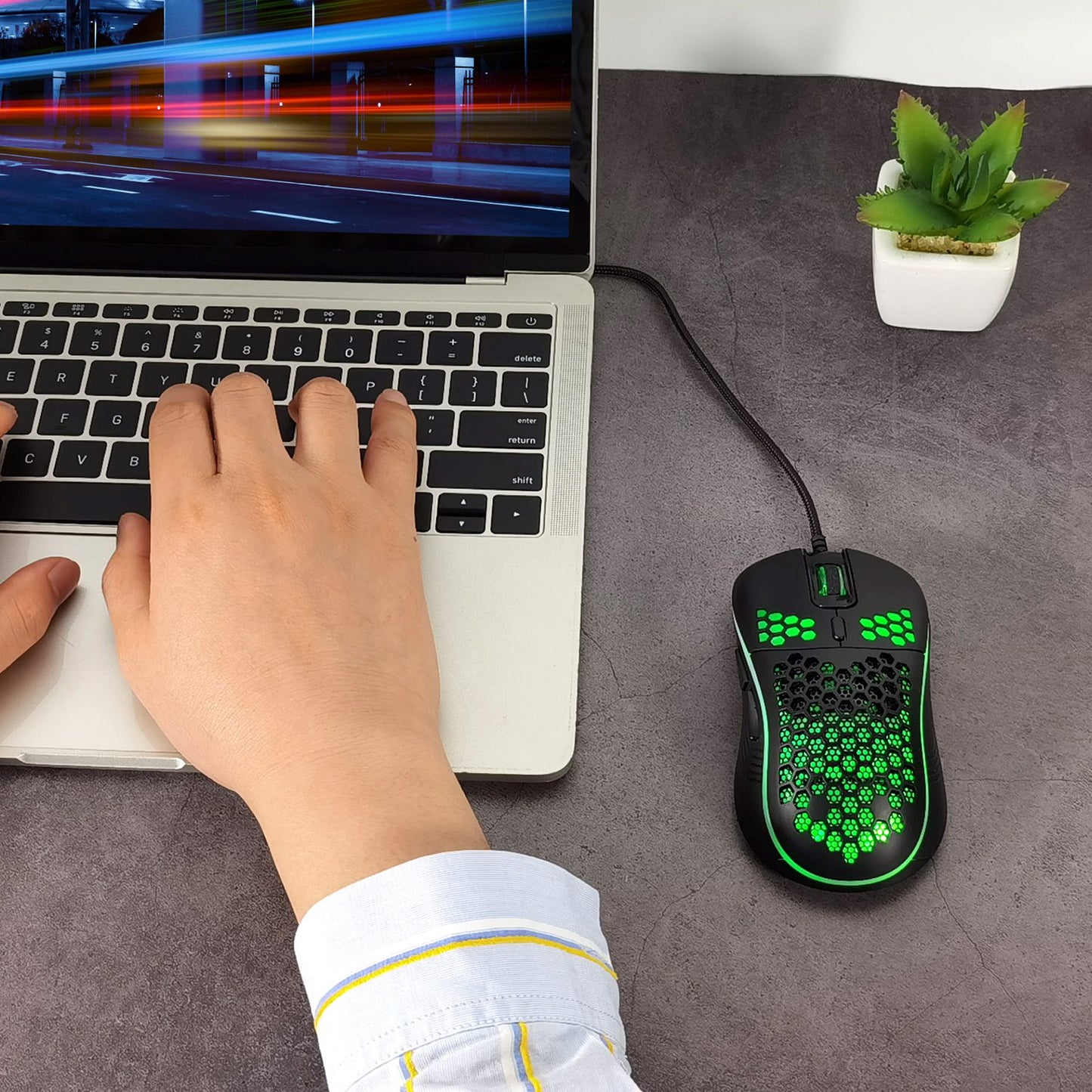 Wired Gaming Mouse 7200 DPI Laptop Optical Mouse Honeycomb Lightweight Mouse with 4 Adjustable DPI Levels 7 Changeable Colors 6 Keys