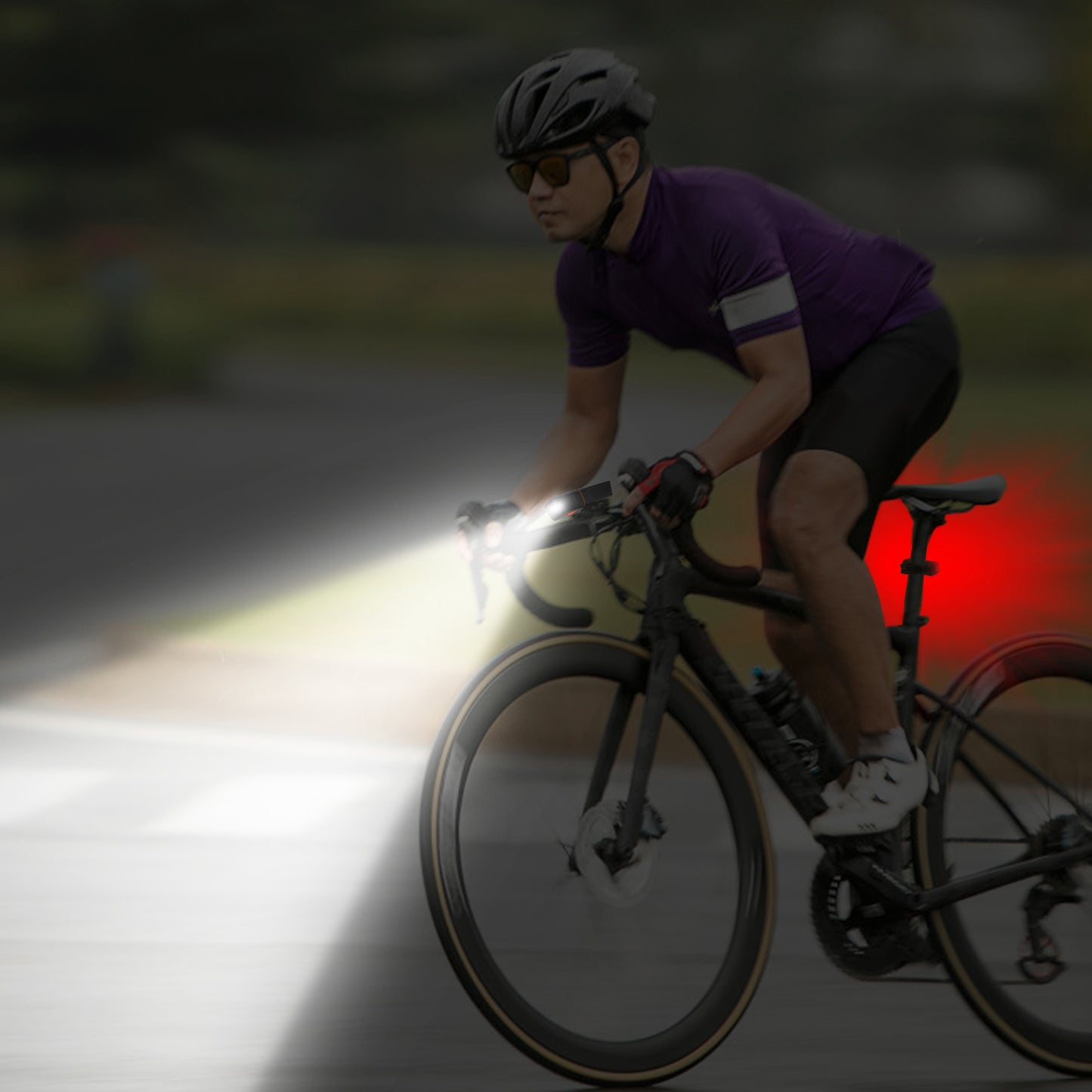 Super Bright Bike Light Set USB Rechargeable Headlight Taillight Set Waterproof LED Bicycle Front and Rear Lights for Night Riding Cycling