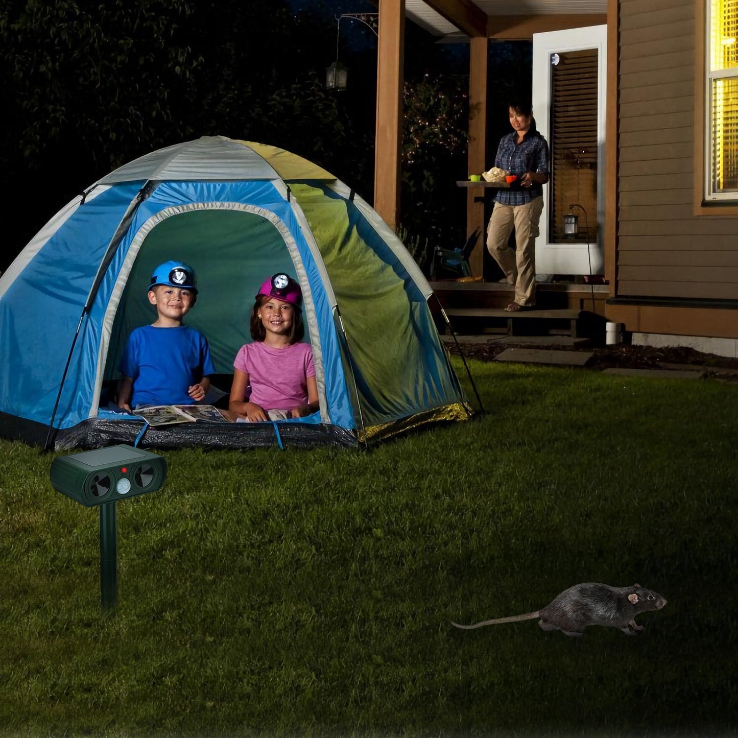 Ultrasonic Animal Repeller Solar Powered Motion Sensor Repellent