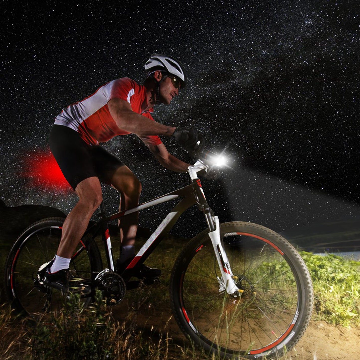 Super Bright Bike Light Set USB Rechargeable Headlight Taillight Set Waterproof LED Bicycle Front and Rear Lights for Night Riding Cycling